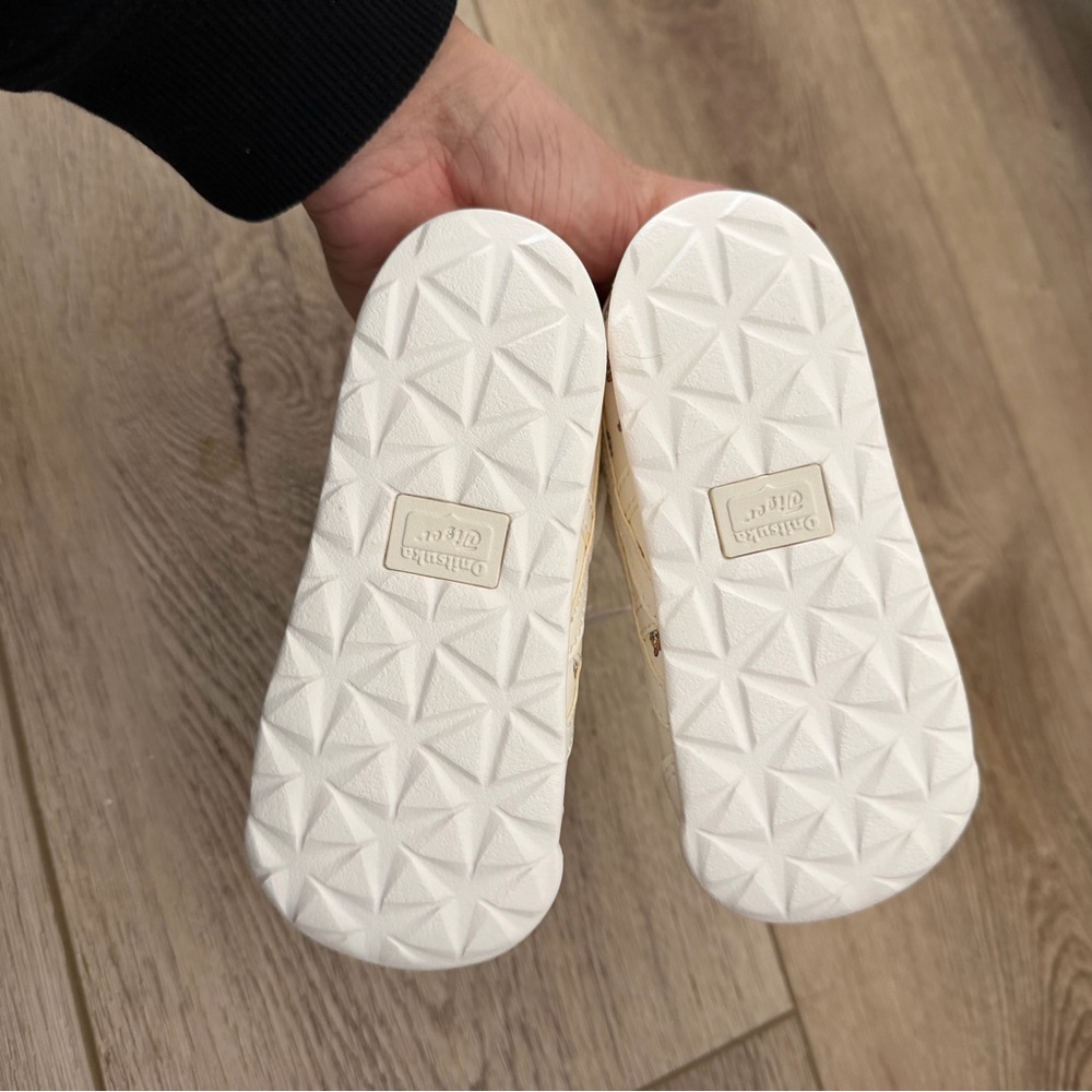 Onitsuka Tiger Mexico 66 Kids Cream Shoes Kid size 8 all over tiger design - Picture 5 of 6